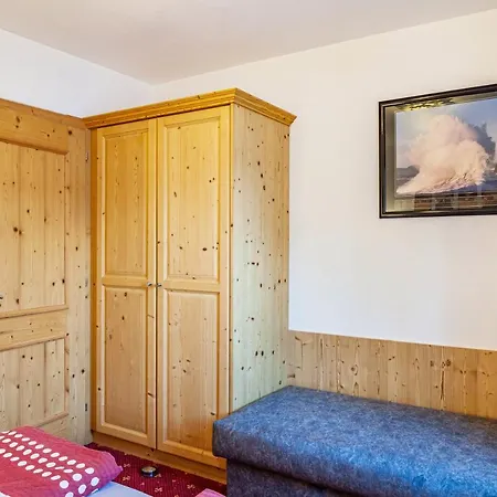 Joachim Apartman Fügen